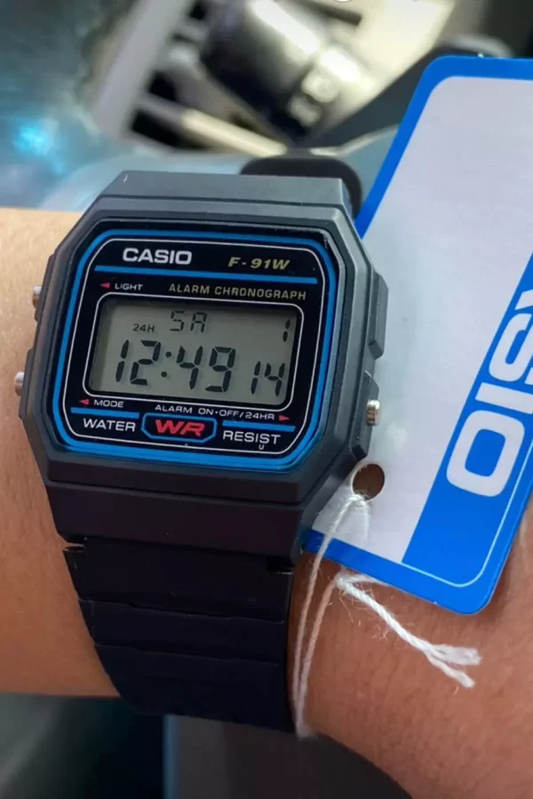 Casio Relógio esportivo digital clássico F91W-1 Preto Azul